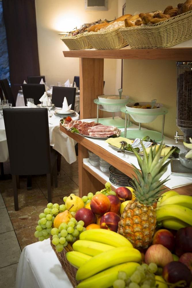 Hotel America Lourdes