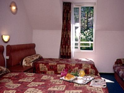 America Hotel 3*